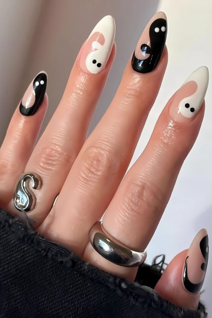 Halloween Swirl Nails